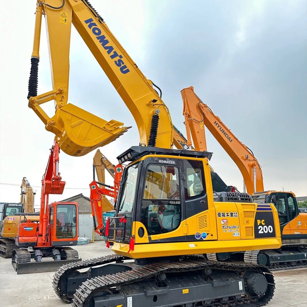 KOMATSU PC200-7 AÑO 2024 - Image 9