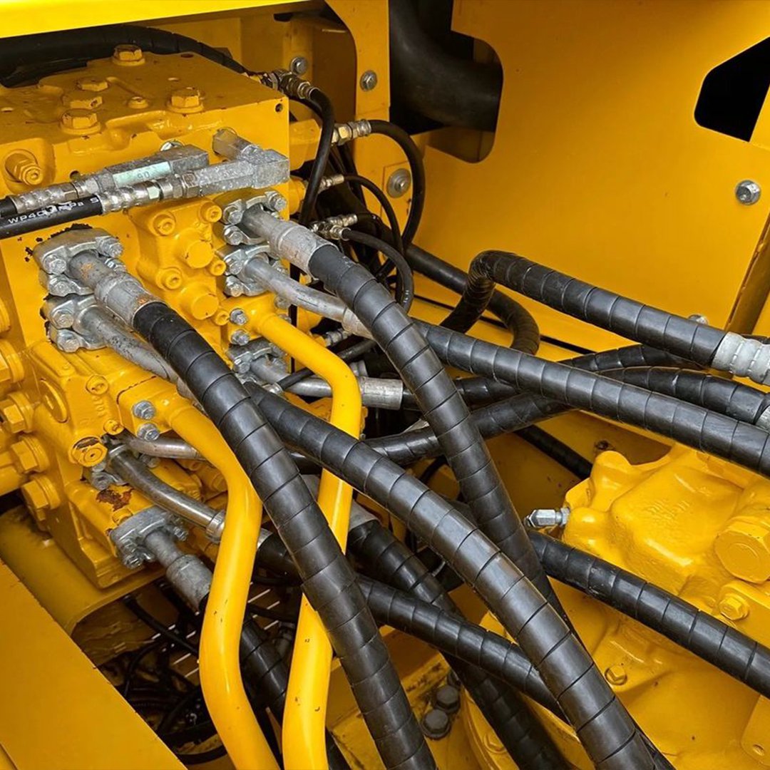 KOMATSU PC200-7 AÑO 2024 - Image 5