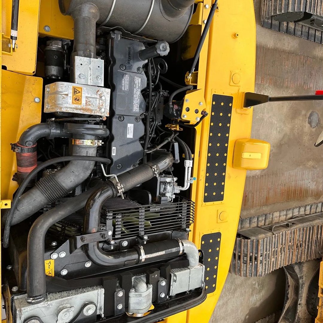 KOMATSU PC200-7 AÑO 2024 - Image 4